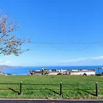 Spacious First Floor Family Flat, Sea View